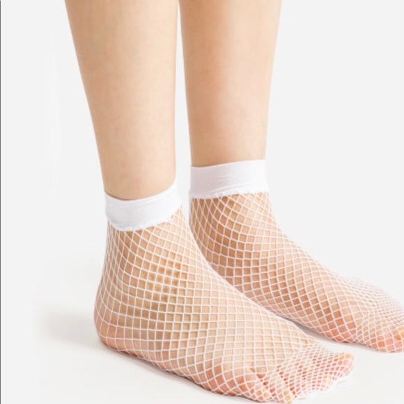 Fishnet Ankle Socks 3 Pairs Price Firm - Picture 4 of 4